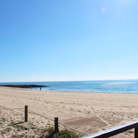 Quarteira Mar - Beach Front Екстер'єр фото