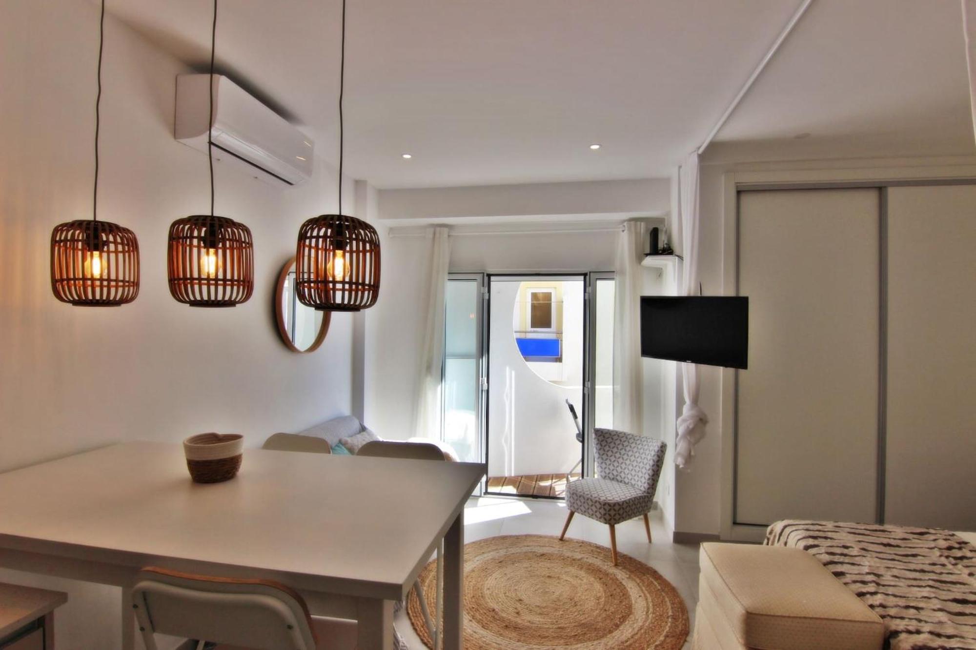 Quarteira Mar - Beach Front Екстер'єр фото