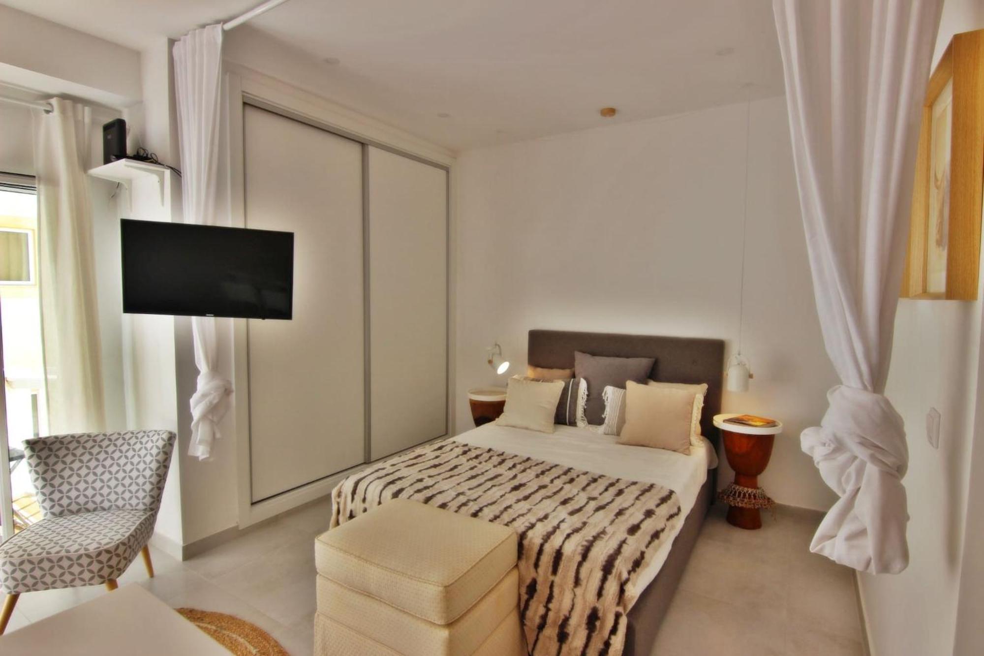 Quarteira Mar - Beach Front Екстер'єр фото