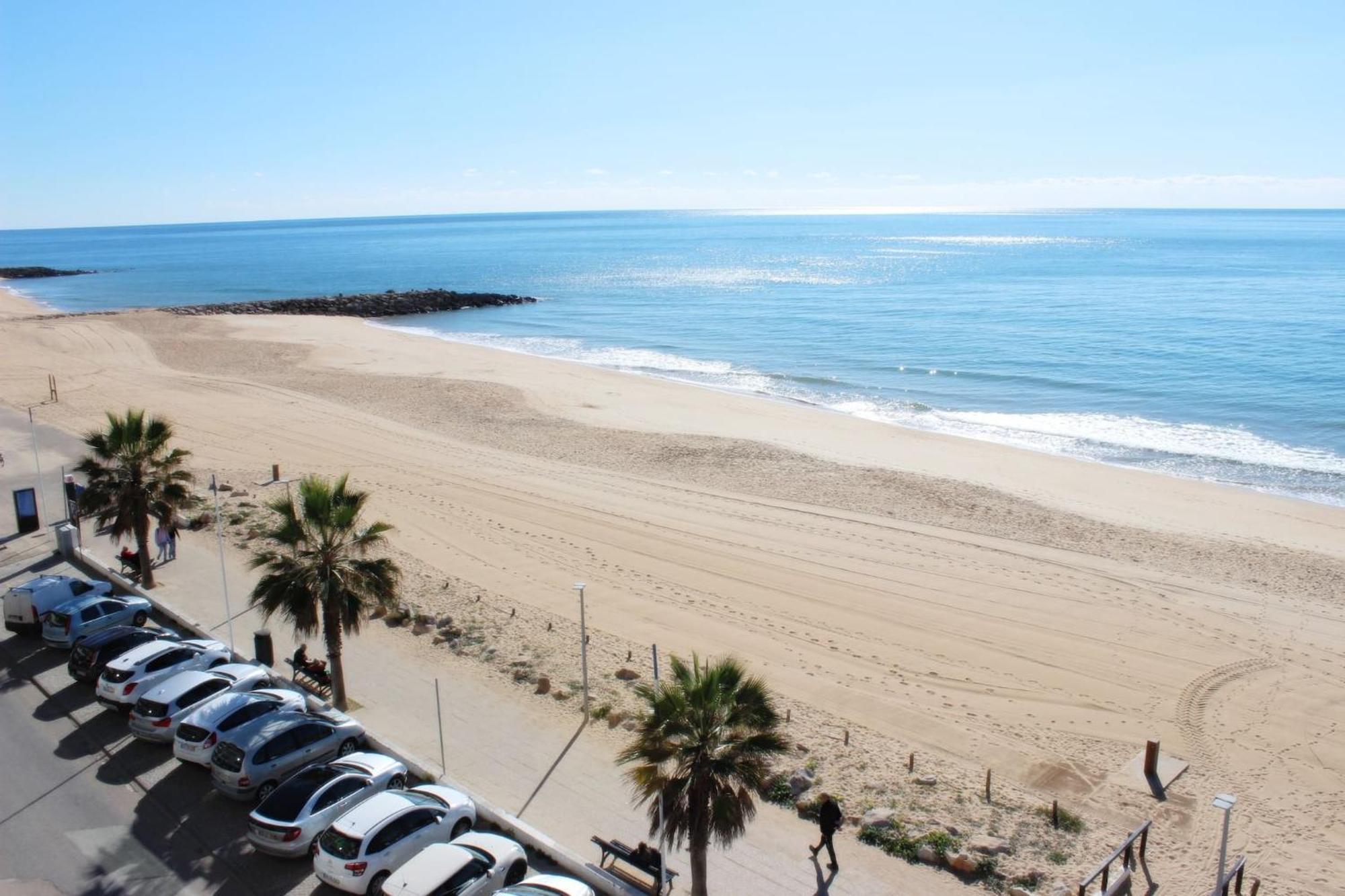 Quarteira Mar - Beach Front Екстер'єр фото