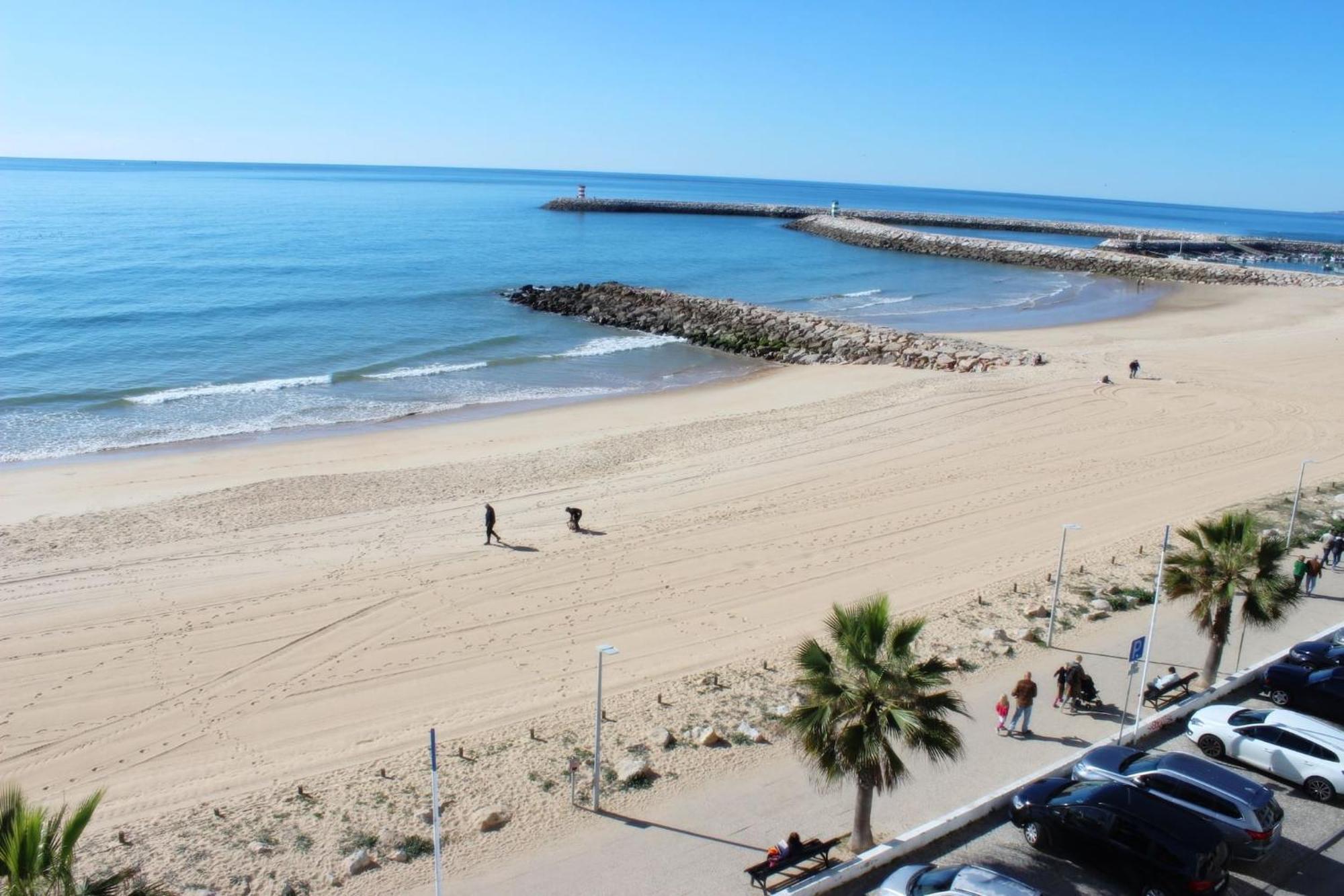 Quarteira Mar - Beach Front Екстер'єр фото